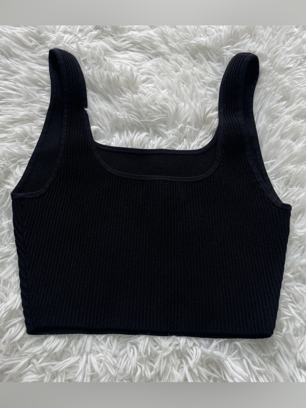 Babaton Aritzia Ribbed Knit Cropped Tank Top - Picture 5 of 7